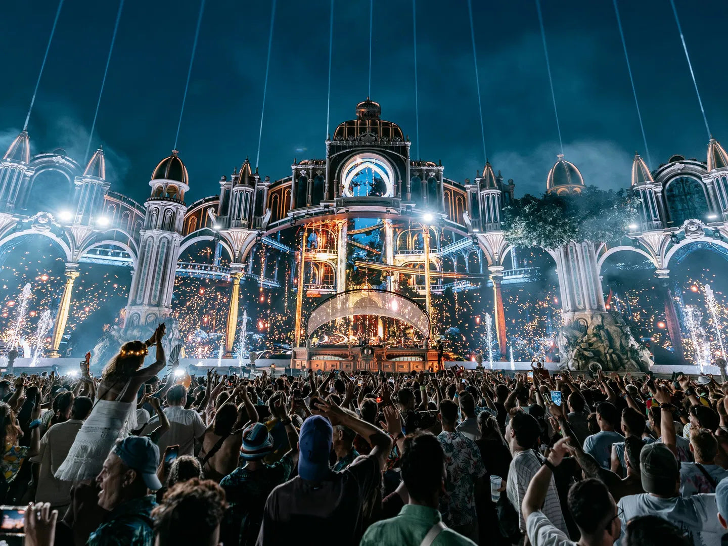 Lineup Tomorrowland 2026 : David Guetta, Martin Garrix, Calvin Harris, NERVO et bien d'autres à Boom